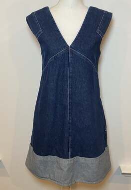 COS Dress A Line Two Tone Blue Denim V Neck Pockets Size 6